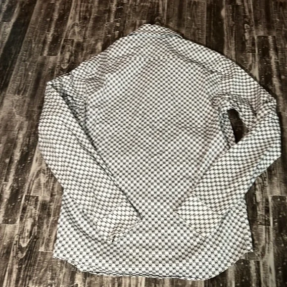 Michael Kors Slim Fit Logo Button-Down - Picture 5 of 6